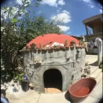 temazcal tradicional con piedras calientes